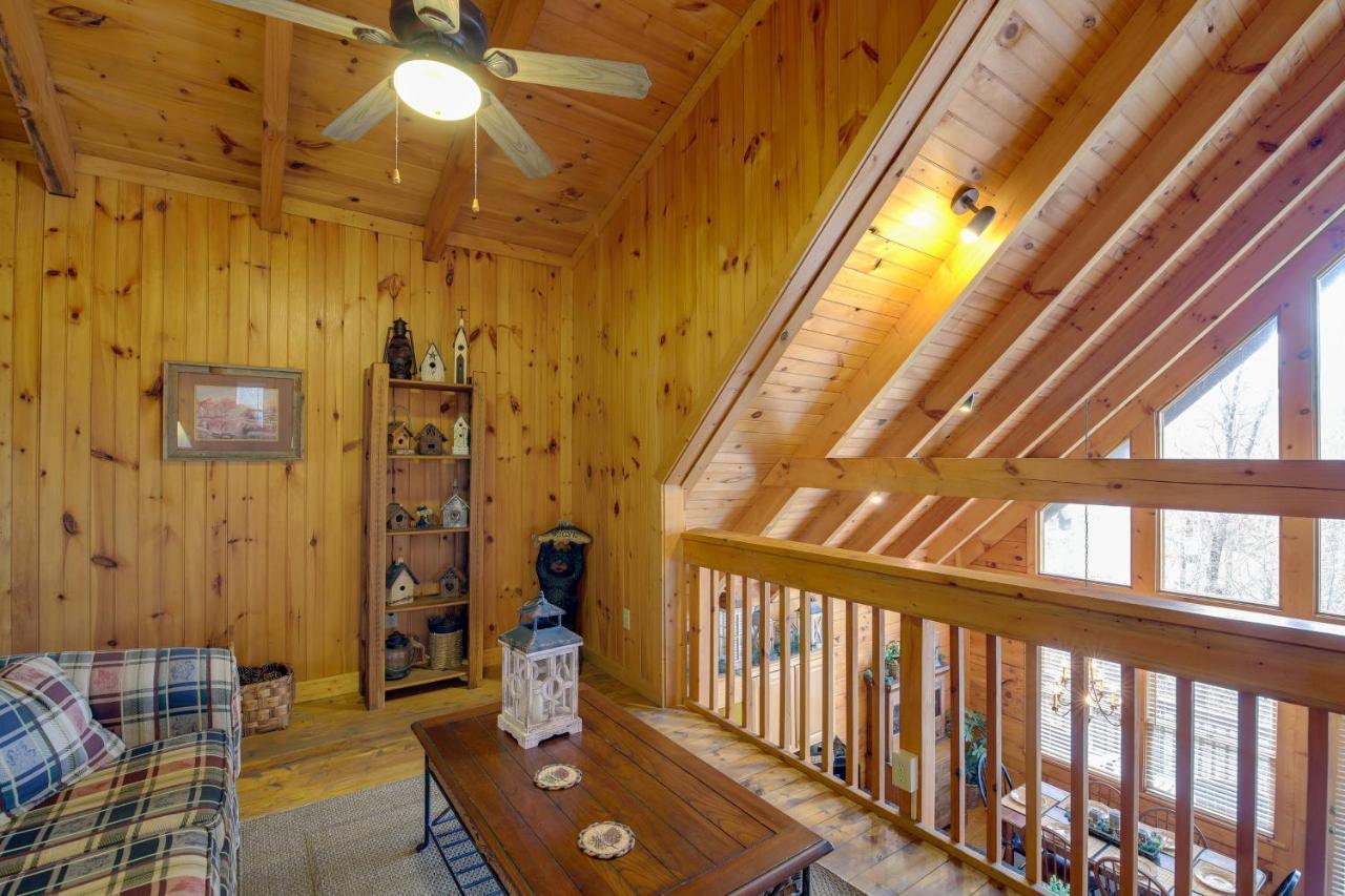 Smoky Mountains Cabin With Hot Tub, Deck And Views! Sevierville Exterior photo